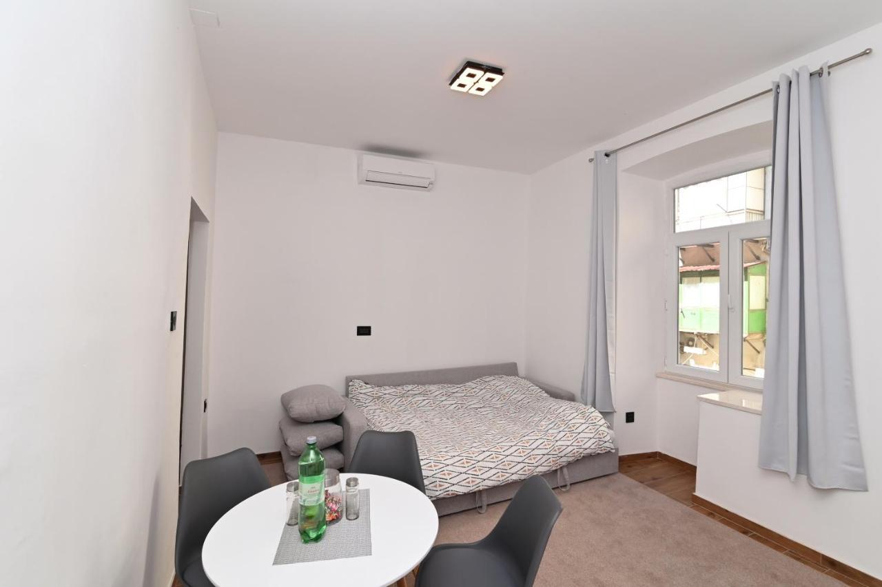 Tyson Apartman Rijeka Appartement Buitenkant foto